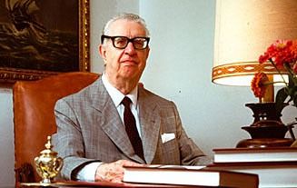 Intitolazione a Lino Venini del Piazzale tra la sede storica e l'edificio del Banco BPM Intitolazione a Lino Venini del Piazzale tra la sede storica e l'edificio del Banco BPM