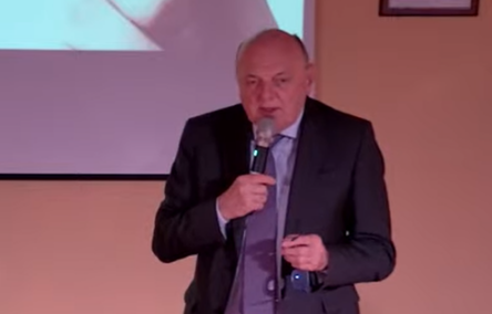 Pichetto Fratin: "Inquinamento problema serio, ma l’auto elettrica non sia accessibile solo per i ricchi" Pichetto Fratin: "Inquinamento problema serio, ma l’auto elettrica non sia accessibile solo per i ricchi"