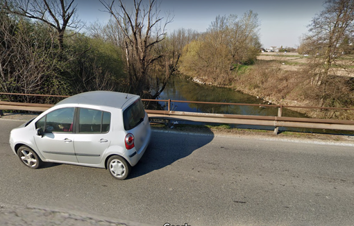 Chiuso ai mezzi pesanti il transito sul ponte di via Biandrate