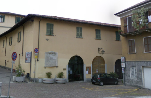 Luce e Materia: la visione artistica di Carlo Proverbio in mostra ad Arona