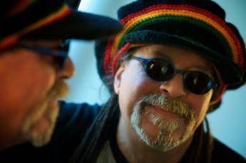 Conclave, il cantante dei Pitura Freska: "Papa nero? Oggi meglio uno come Francesco" Conclave, il cantante dei Pitura Freska: "Papa nero? Oggi meglio uno come Francesco"