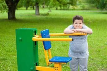Bimbi di campagna più grassi, sedentari e schermo-dipendenti: lo studio Bimbi di campagna più grassi, sedentari e schermo-dipendenti: lo studio