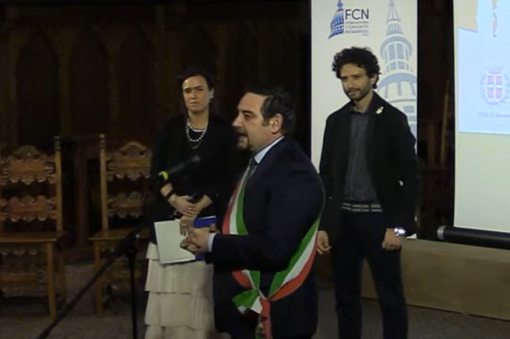 Consegnato il “Sigillum Communitatis Novariae” ai tre novaresi dell'anno Consegnato il “Sigillum Communitatis Novariae” ai tre novaresi dell'anno