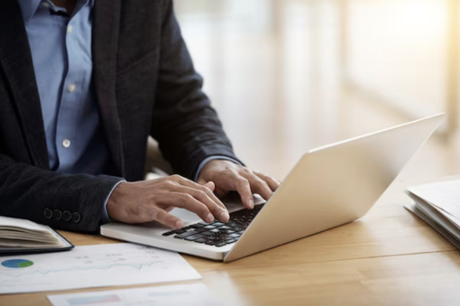 Come trovare il tempo per stare insieme anche quando si è impegnati con il lavoro Come trovare il tempo per stare insieme anche quando si è impegnati con il lavoro