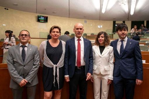 Giorgio Bertola e Francesca Frediani formano il gruppo Misto Movimento 4 ottobre Giorgio Bertola e Francesca Frediani formano il gruppo Misto Movimento 4 ottobre