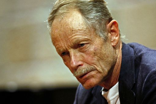 Un testo inedito di Erri De Luca sulla guerra nell'ex Jugoslavia: appuntamento il 26 ottobre al Teatro degli Scalpellini Un testo inedito di Erri De Luca sulla guerra nell'ex Jugoslavia: appuntamento il 26 ottobre al Teatro degli Scalpellini