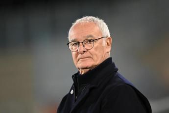 Ranieri: "Somiglianza con papa Leone? L'ho notata, ma vediamo se è romanista..." Ranieri: "Somiglianza con papa Leone? L'ho notata, ma vediamo se è romanista..."