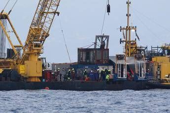 Bayesian, stop temporaneo a recupero dopo la morte del sub Bayesian, stop temporaneo a recupero dopo la morte del sub