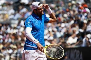 Berrettini, che esordio agli Internazionali: batte Fearnley e si emoziona Berrettini, che esordio agli Internazionali: batte Fearnley e si emoziona
