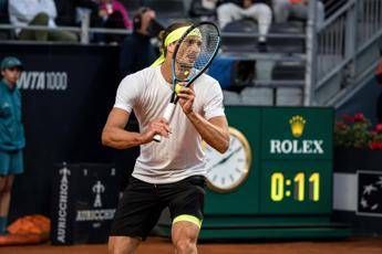 &quot;Ma che te strilli?&quot;, l'arbitro sbotta agli Internazionali - Video