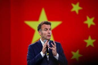 Dazi, Macron avverte la Cina: "Pronti a tariffe europee" Dazi, Macron avverte la Cina: "Pronti a tariffe europee"