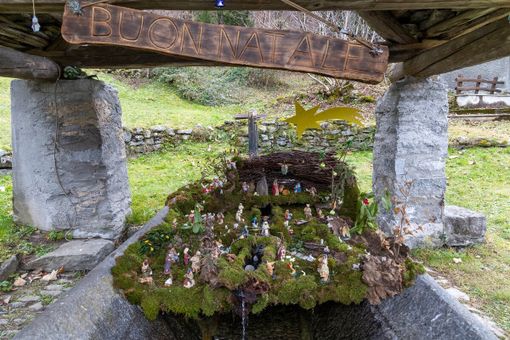 A Crodo l'11esima edizione di 'Presepi sull'acqua'