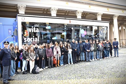 Il progetto "Una vita da social" fa tappa a Novara Il progetto "Una vita da social" fa tappa a Novara