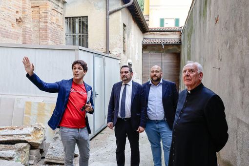 Canelli: "Sinergia tra Comune, Curia e Kalatà per la valorizzazione della Basilica di San Gaudenzio" Canelli: "Sinergia tra Comune, Curia e Kalatà per la valorizzazione della Basilica di San Gaudenzio"