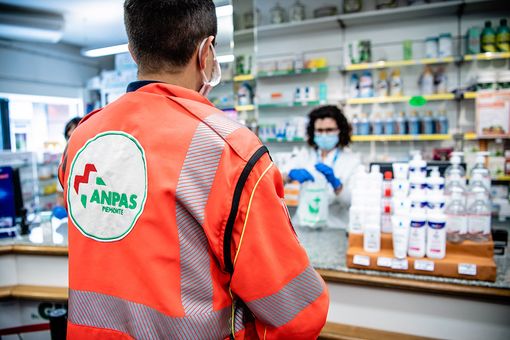 Beni di prima necessità a persone con difficoltà grazie al Gres Gruppo Radio Emergenza Sizzano