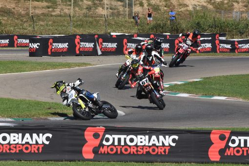 Il Moto Club TTN Racing di Novara ospita un'emozionante competizione interregionale nell'ambito della Supermoto Il Moto Club TTN Racing di Novara ospita un'emozionante competizione interregionale nell'ambito della Supermoto