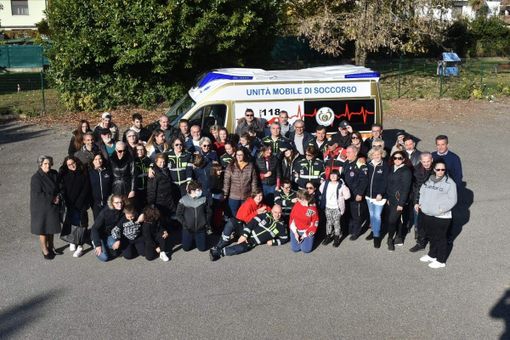 È stata inaugurata a Casalbeltrame la prima ambulanza dedicata a Carlo e Veronica Di Bernardo