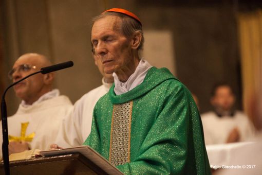 Messe con il popolo: a Novara “prova del nove” con le esequie del card. Corti