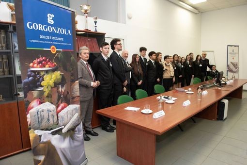 Il consorzio Gorgonzola dop ha fatto visita al Ravizza di Novara