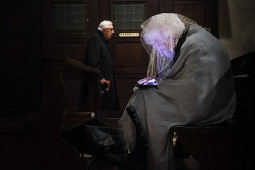 Il 4 ottobre l'inaugurazione della mostra fotografica “Anziani e tecnologia” promossa nell'ambito del progetto Interreg Italia Svizzera WelComTech