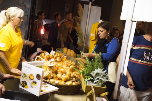 In migliaia a Fontaneto per la Fiera della Cipolla Bionda