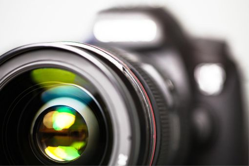 Il FotoClub Arona presenta una serata dedicata alla post-produzione fotografica digitale