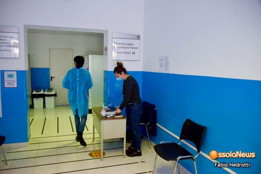Vaccini, venerdì prenotate quasi 30mila terze dosi nella fascia 40-79 anni Vaccini, venerdì prenotate quasi 30mila terze dosi nella fascia 40-79 anni