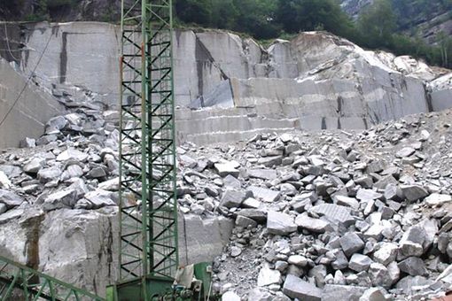 L'annuncio dell'assessore Gallo: “Per ora nessuna nuova miniera in Piemonte” L'annuncio dell'assessore Gallo: “Per ora nessuna nuova miniera in Piemonte”