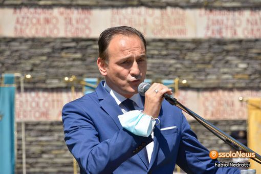 Cirio attacca il reddito di cittadinanza: &quot;Non si può dare 800 euro a chi rifiuta di lavorare e 530 a un anziano&quot;