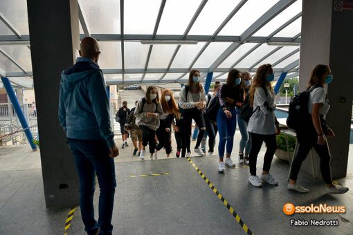 Covid nelle scuole, nel novarese 22 focolai e 53 classi in quarantena Covid nelle scuole, nel novarese 22 focolai e 53 classi in quarantena