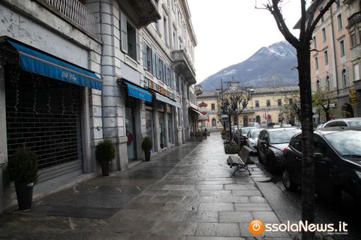 Piemonte resta in zona rossa, dal 3 al 5 aprile si potrà fare visita a congiunti e amici una sola volta al giorno