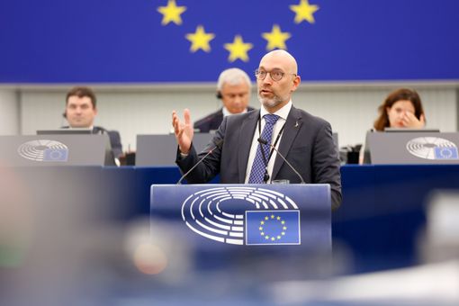 Trasporti: Panza interroga la Commissione europea sul futuro dei valichi alpini Trasporti: Panza interroga la Commissione europea sul futuro dei valichi alpini