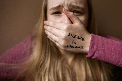 Allasia: ''Cifre terribili: ogni tre giorni una donna muore perché vittima di violenza" Allasia: ''Cifre terribili: ogni tre giorni una donna muore perché vittima di violenza"