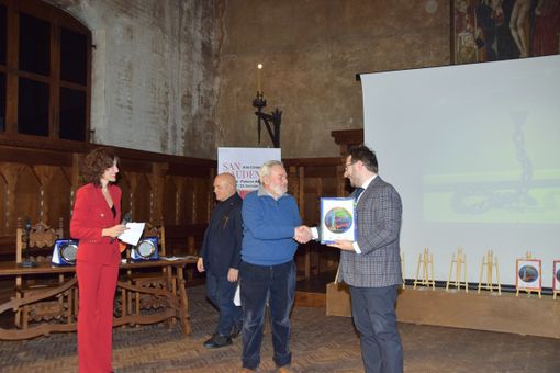 Crivelli al finissage di San Gaudenzio Contemporaneo 2026: arte, partecipazione e solidarietà Crivelli al finissage di San Gaudenzio Contemporaneo 2026: arte, partecipazione e solidarietà
