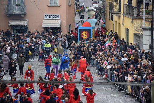 Grande successo per il carnevale a Gozzano FOTO Grande successo per il carnevale a Gozzano FOTO