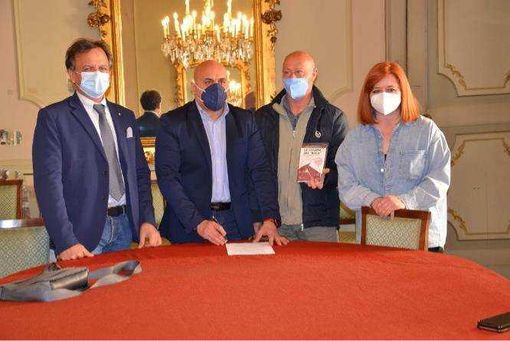 Sarà risistemata la segnaletica dei sentieri di Borgomanero