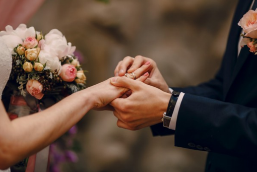 Allarme matrimoni in Piemonte: "Il Bonus della Regione ha dimenticato un'intera filiera" Allarme matrimoni in Piemonte: "Il Bonus della Regione ha dimenticato un'intera filiera"