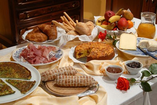 Con il nuovo regolamento regionale sì all’asporto negli agriturismi piemontesi Con il nuovo regolamento regionale sì all’asporto negli agriturismi piemontesi