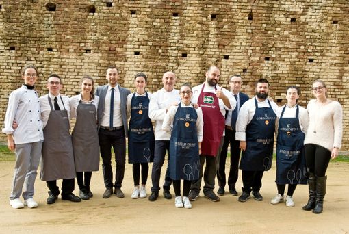 Grand Tour della Finocchiona IGP: la Regina dei salumi toscani in scena al Castello di Novara per la prima sfida ai fornelli a colpi di DOP e IGP toscane e piemontesi Grand Tour della Finocchiona IGP: la Regina dei salumi toscani in scena al Castello di Novara per la prima sfida ai fornelli a colpi di DOP e IGP toscane e piemontesi
