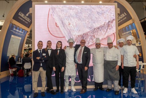 Il Consorzio Gorgonzola a Tuttofood 2025 con “Tentazione infinita”