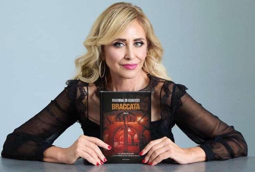 “Braccata”, il nuovo thriller di Marina Di Guardo