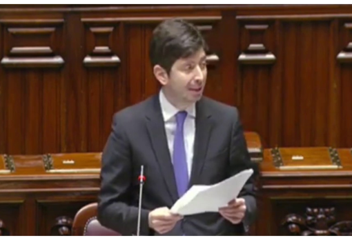 Il ministro Speranza: &quot;Dal primo dicembre terza dose a 40-60enni&quot;