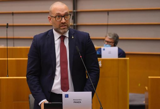 Bandi europei, seminari online gratuiti per i dipendenti dei piccoli Comuni