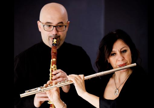 Multiverso di Alessandro Cerino: un viaggio eclettico tra universi musicali Multiverso di Alessandro Cerino: un viaggio eclettico tra universi musicali