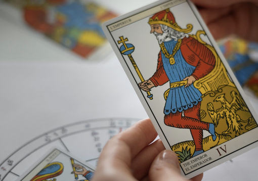 Divinazione ad Arona: tarocchi e sibille Divinazione ad Arona: tarocchi e sibille