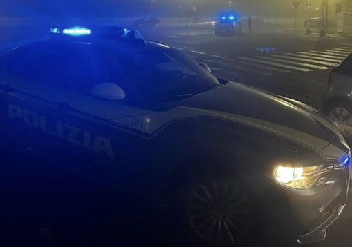 Buttafuori aggredito fuori da un locale notturno