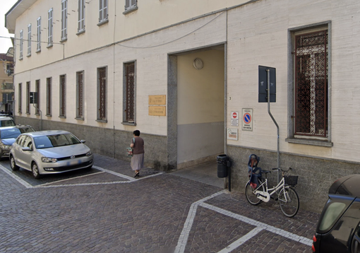 Per agosto chiude il centro anziani di Trecate ma parte la ‘Festa d’Estate’ Per agosto chiude il centro anziani di Trecate ma parte la ‘Festa d’Estate’