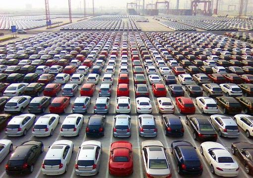 Mercato auto, in Piemonte vendite giù del 33,3%