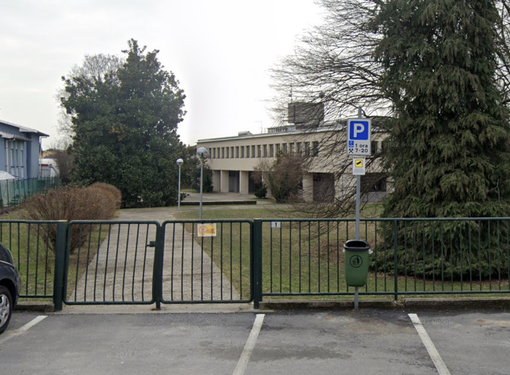 Laboratorio &quot;Intrecci&quot;: un'esperienza educativa sull'arte tessile per gli studenti dell'Istituto Comprensivo &quot;Andrea Camilleri&quot; di Varallo Pombia