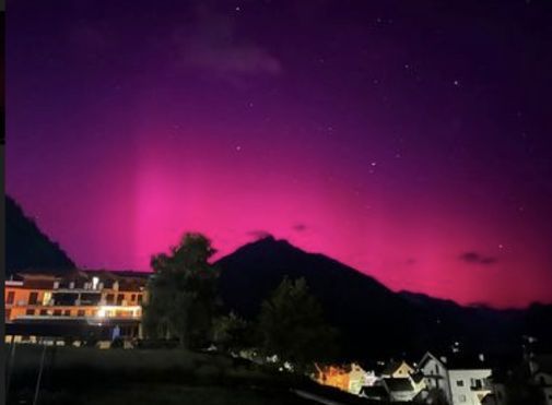 Immagine dell'aurora boreale di un nostro lettore da Cravegna dello scorso maggio Immagine dell'aurora boreale di un nostro lettore da Cravegna dello scorso maggio